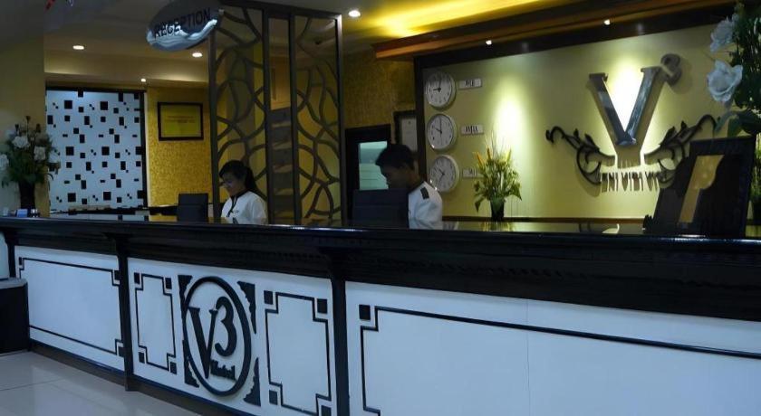 V3 Hotel Surabaya Exterior foto
